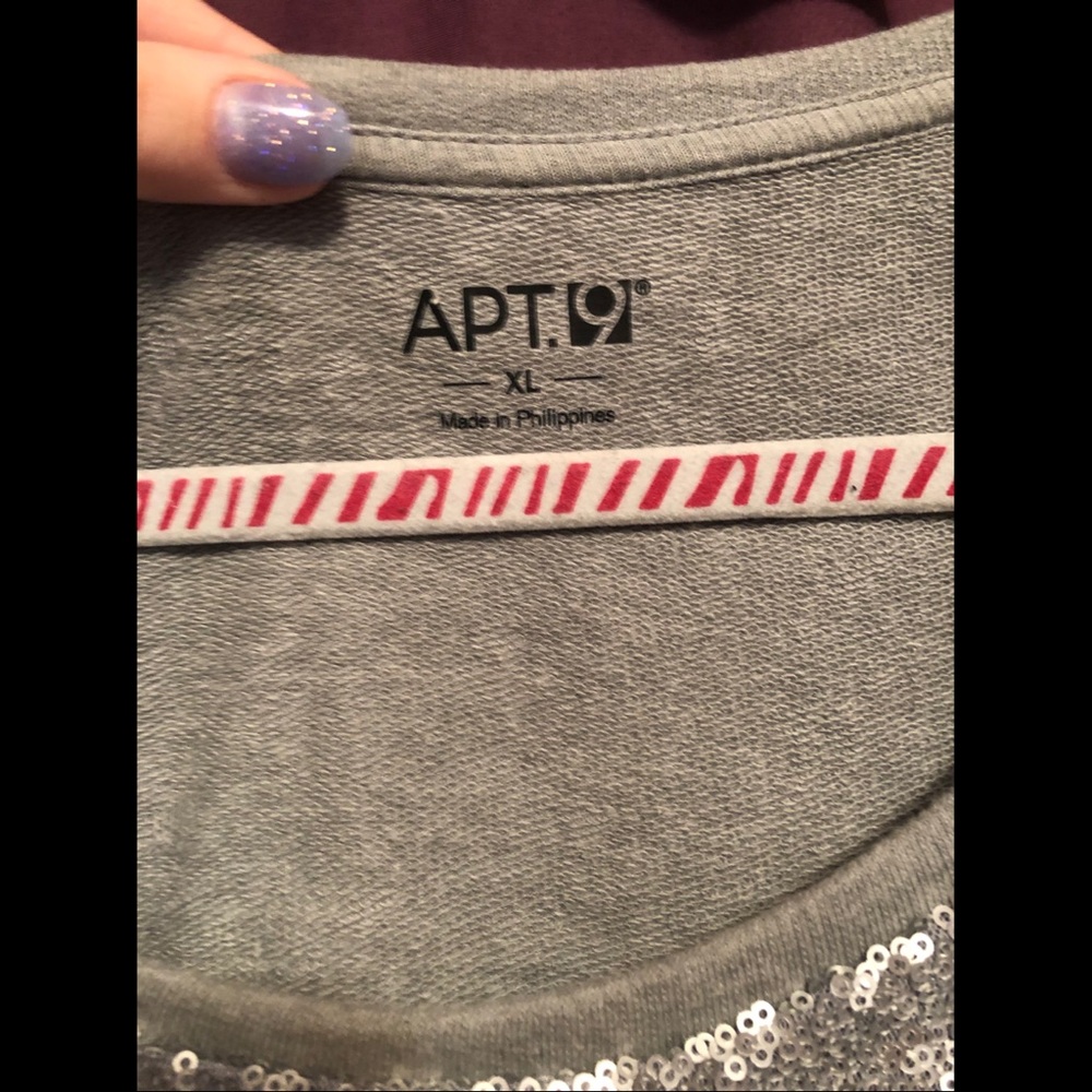 Gray/Silver Sweater - Picture 2 of 6